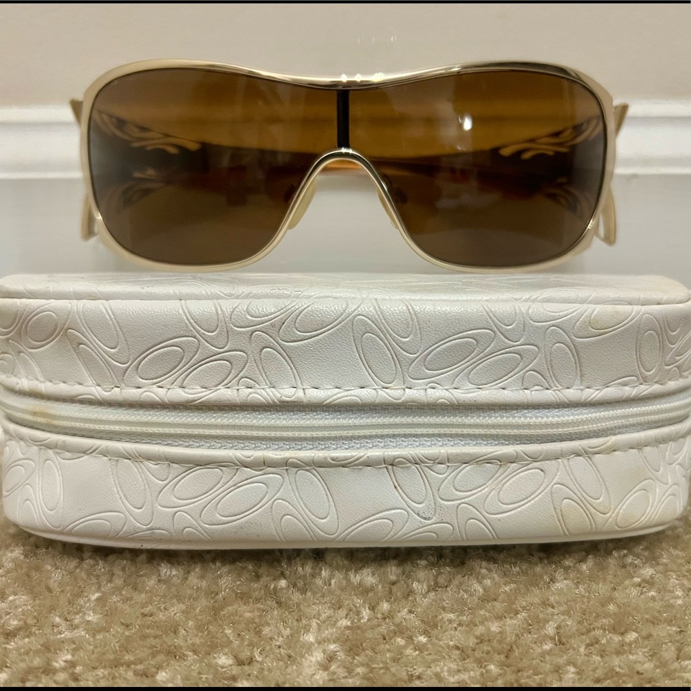 Oakley Liv Sunglasses *Sold For Frame Only*